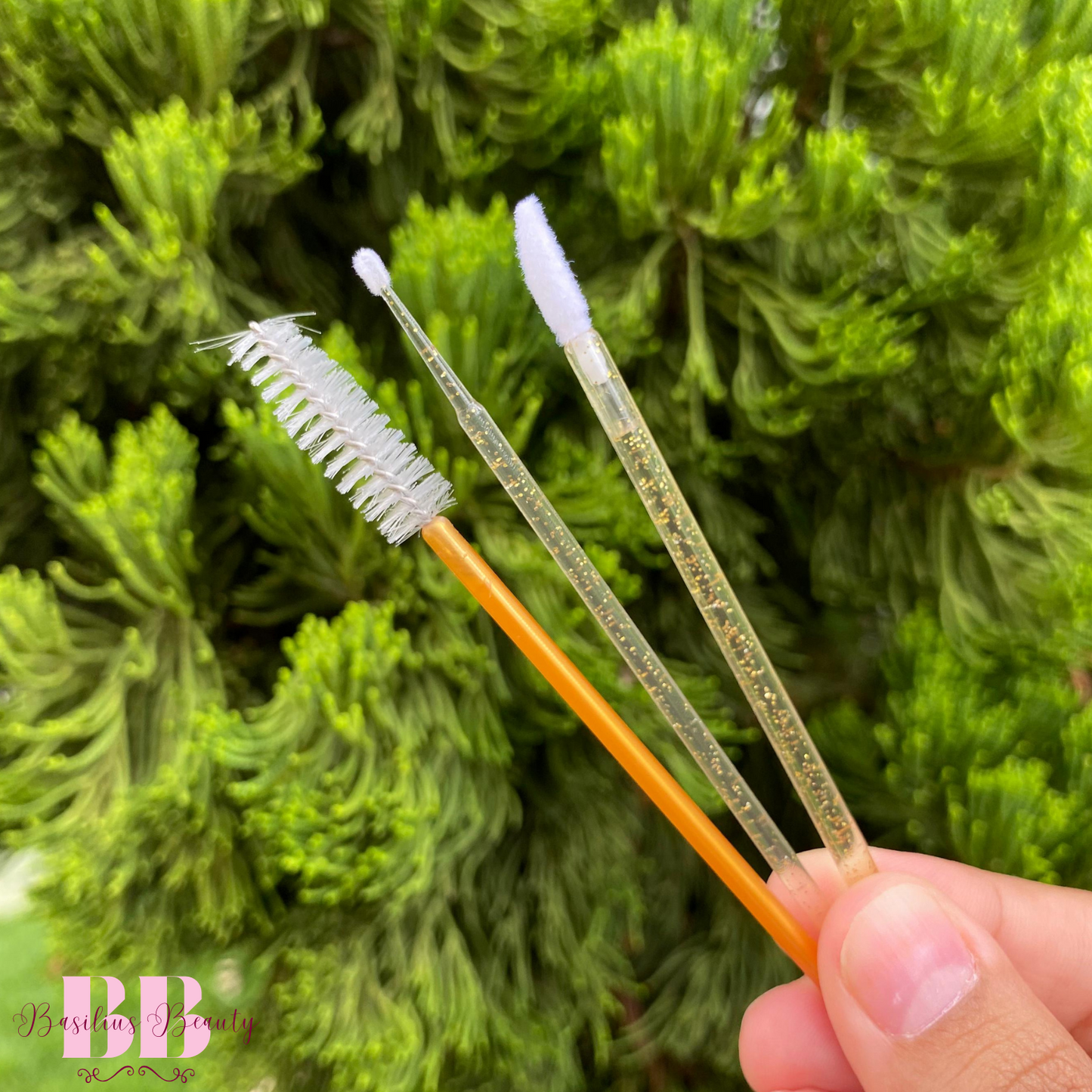 Kit Dourado - 50 Escovinhas + 50 Aplicadores de Batom + 100 Microbrush - Extensão de Cílios